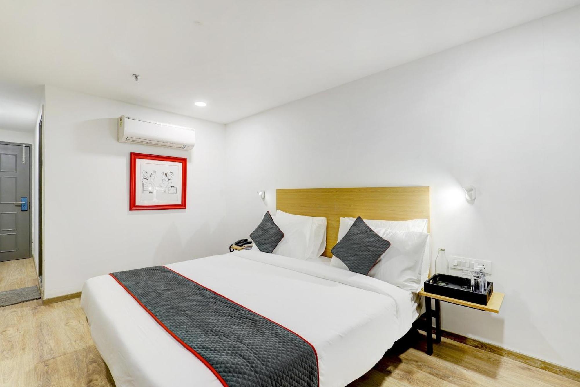 ホテル Super Townhouse Rajyash Rise Sarkhej エクステリア 写真